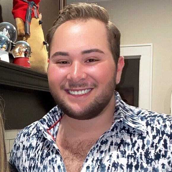 Meet your Posher, Gabriel - Picture 1 of 3